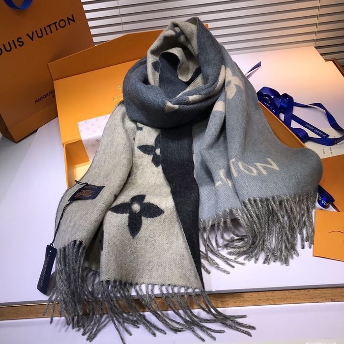 Louis Vuitton Scarf LV00033